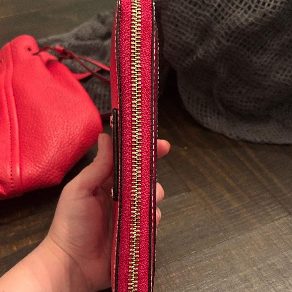 Kate Spade Vibrant Red Bucket Bag and Wallet Set - Picture 13 of 16